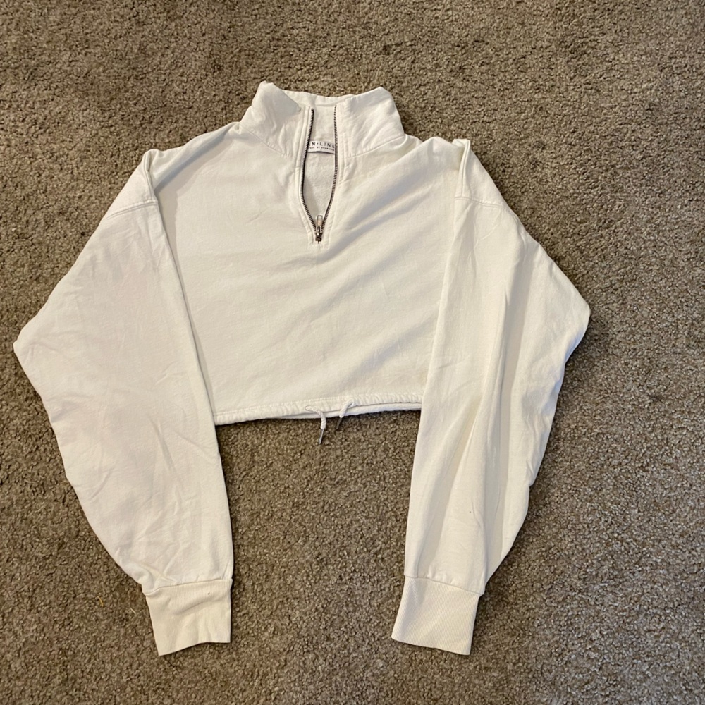 Women’s Crop zip-up sweatshirt - Medium *Matching shorts available*